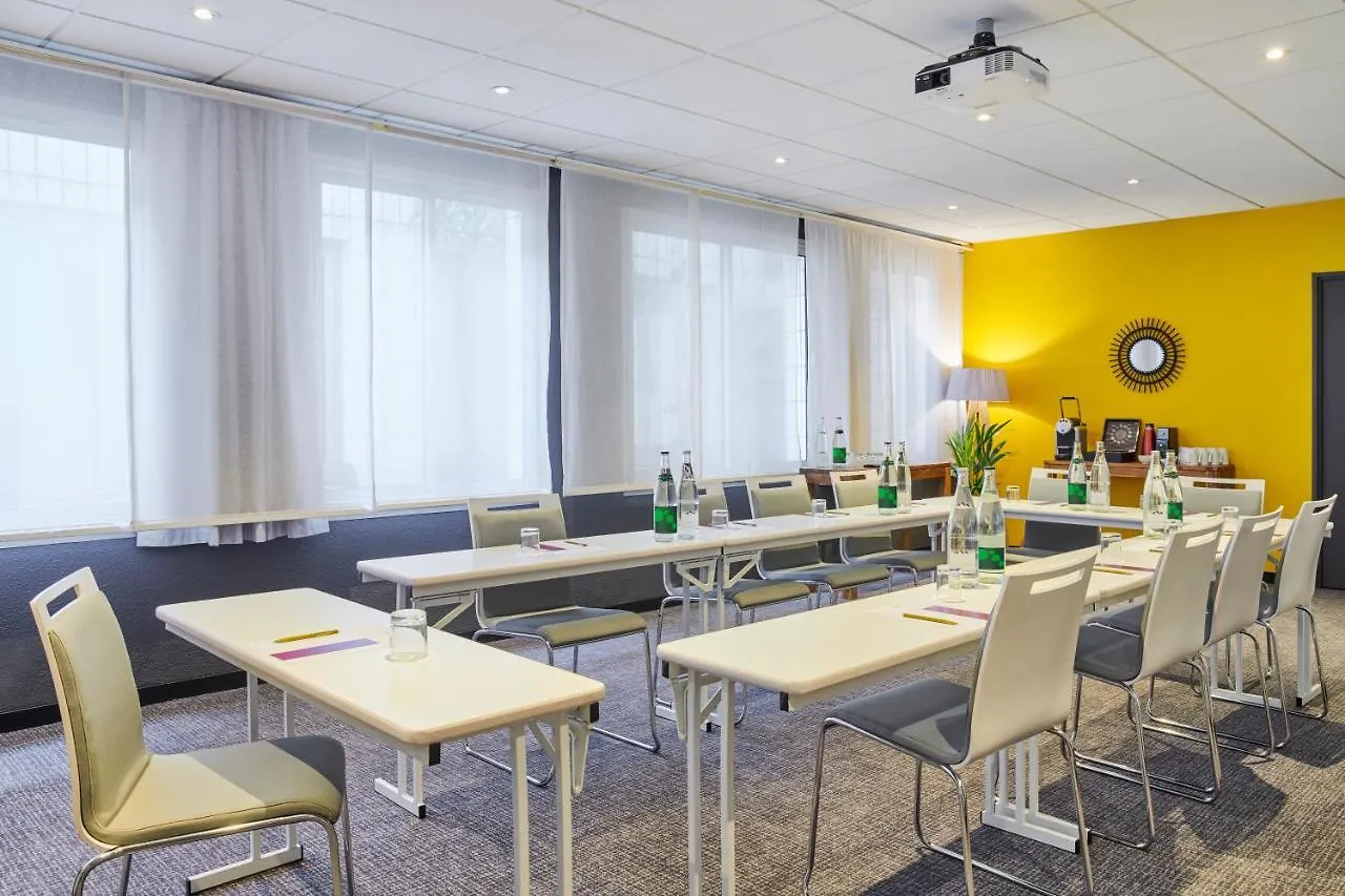 Mercure 15 Porte De Versailles Hotel 4*