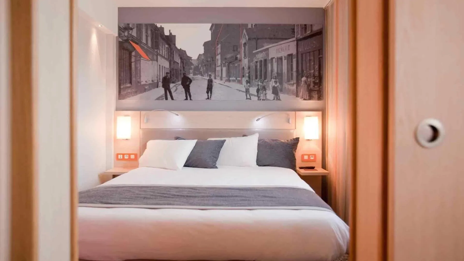 Mercure 15 Porte De Versailles 4*